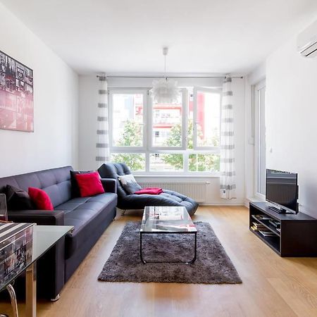Flexible Selfcheckins 9 - Zagreb - Garage - Electric Vehicle Ccharger - Loggia - New - Apartments Repinc 9 Luaran gambar