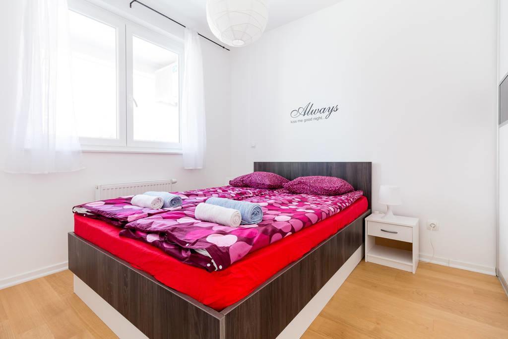 Flexible Selfcheckins 9 - Zagreb - Garage - Electric Vehicle Ccharger - Loggia - New - Apartments Repinc 9 Luaran gambar